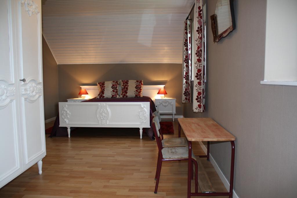 O Macra Villa Aubel Room photo